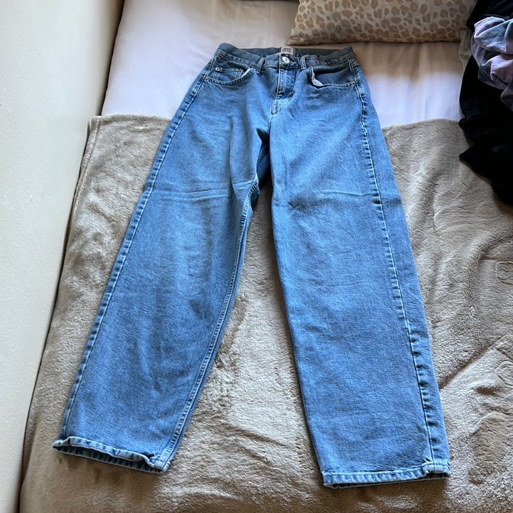 High rise baggy jeans